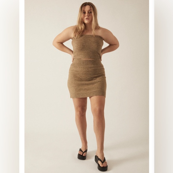 Mini skirt off Noble - Picture 3 of 3